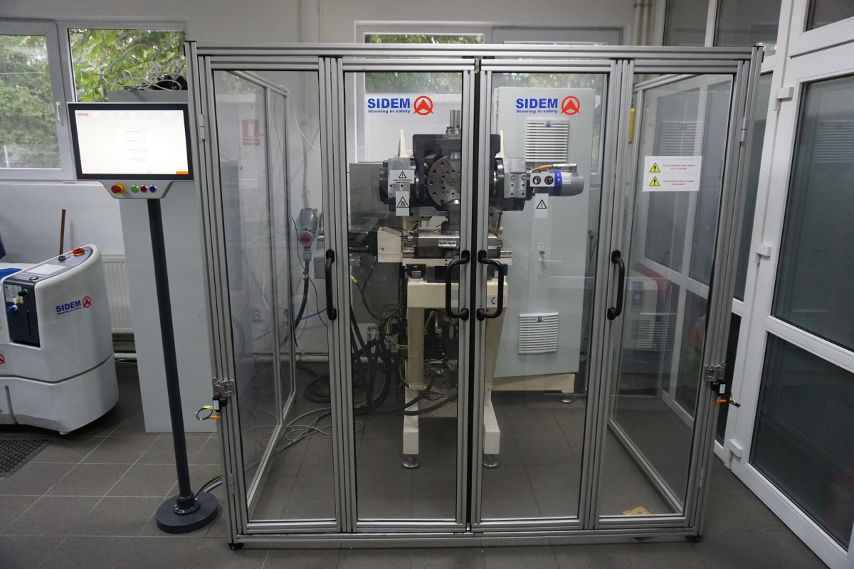 Motion control: 4-assige ball joint tester